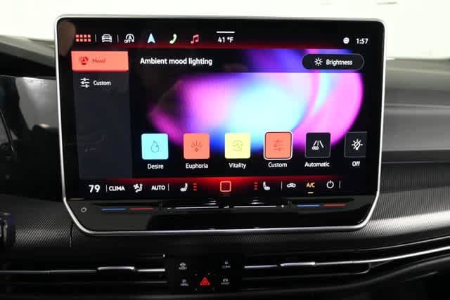 New 2026 Volkswagen Golf SE FWD image 25