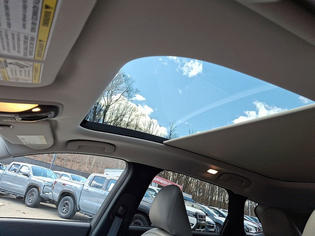 Used 2023 INFINITI QX50 Luxe image 15