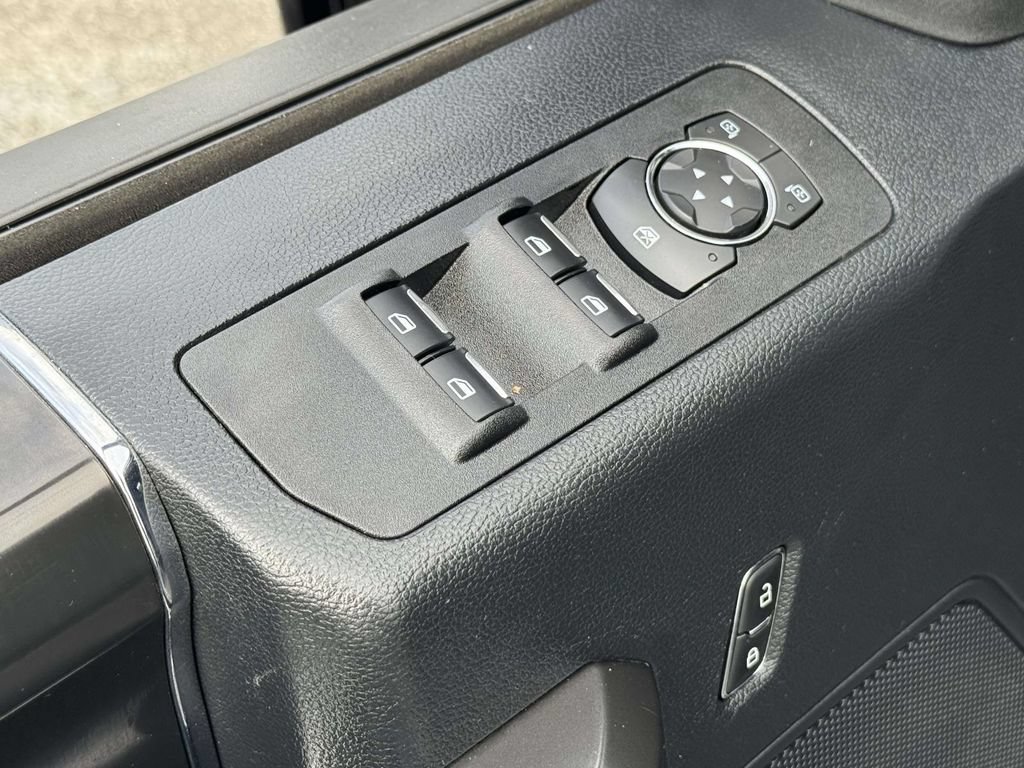 Used 2019 Ford F150 XLT w/ Equipment Group 302A Luxury AWD/4WD image 27
