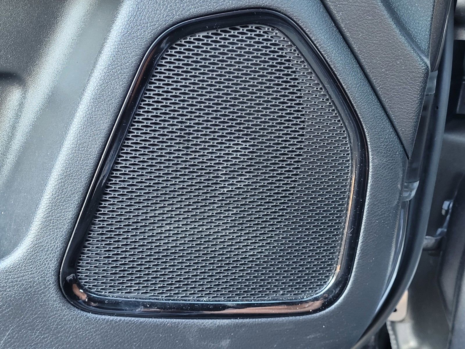 Used 2023 Jeep Compass Trailhawk w/ Trailhawk Elite Group image 23