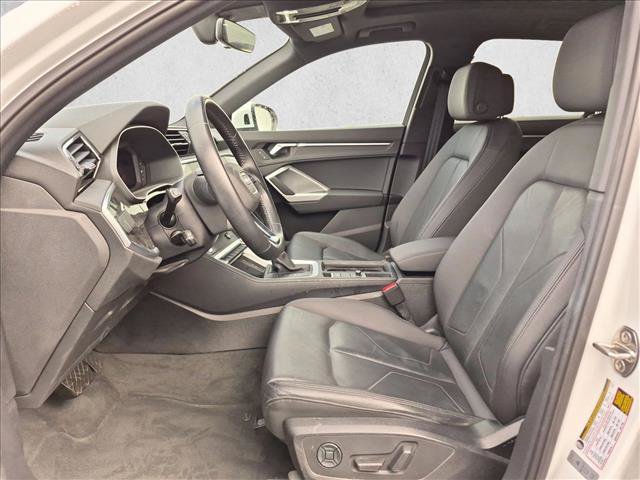 Used 2019 Audi Q3 2.0T Premium AWD/4WD image 15