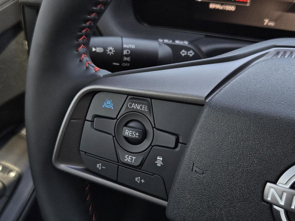 New 2026 Nissan Sentra SR w/ SR Premium Package FWD image 25