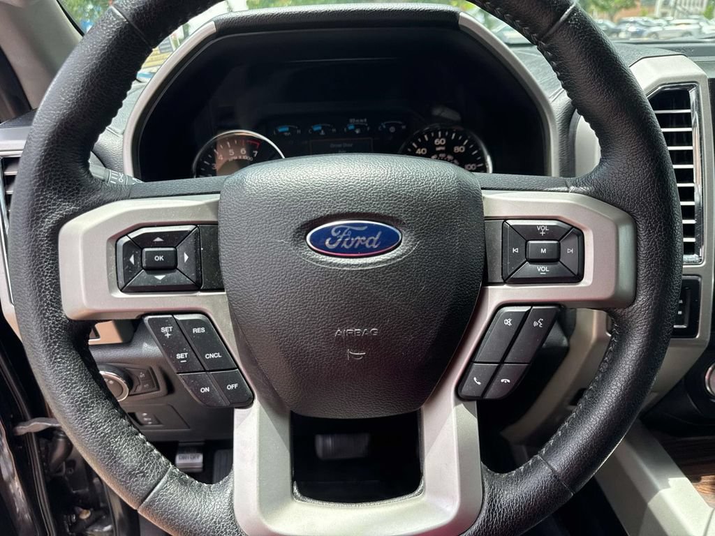 Used 2015 Ford F150 Lariat w/ Equipment Group 502A Luxury AWD/4WD image 23