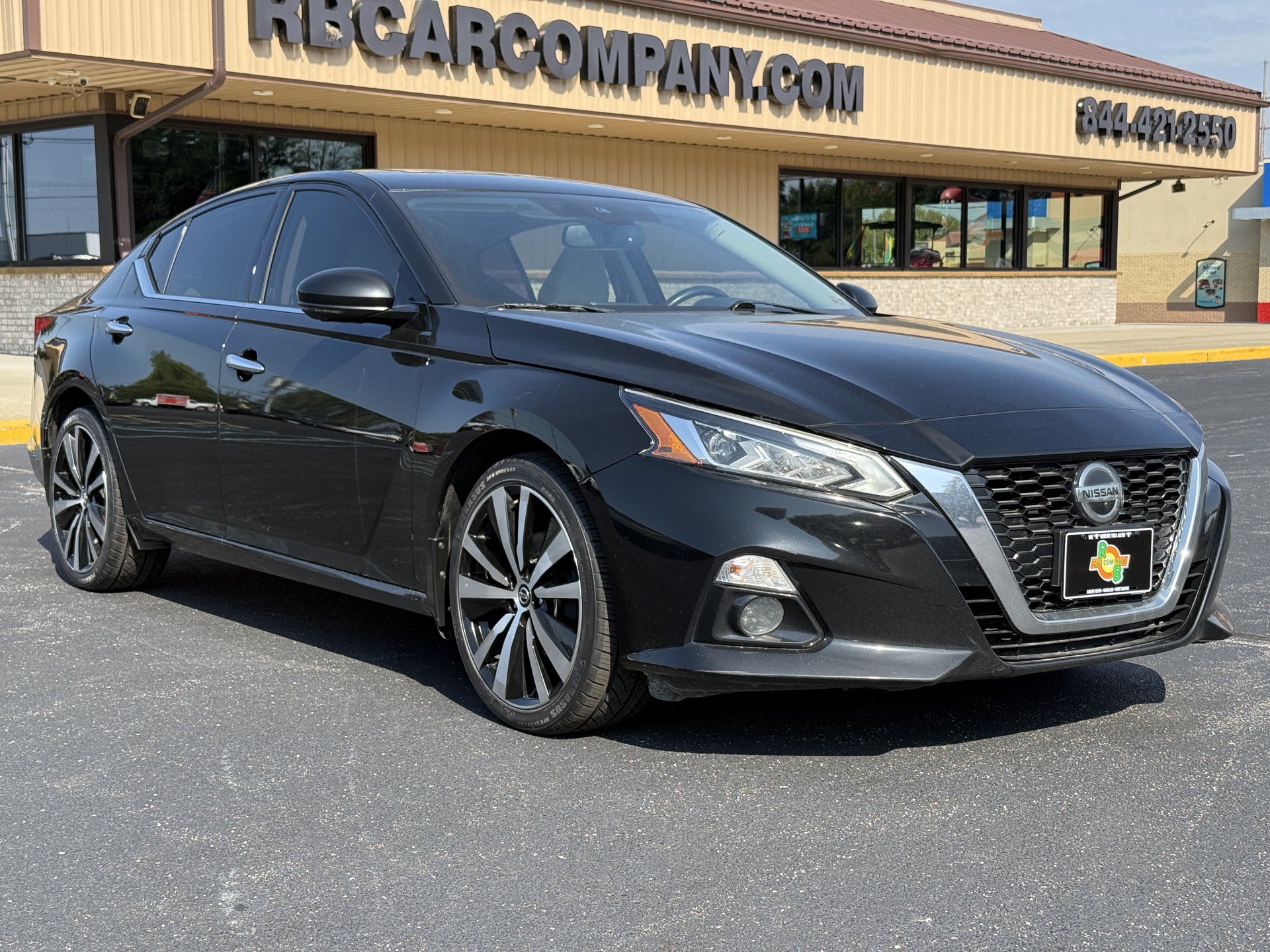 Used 2020 Nissan Altima 2.5 Platinum AWD/4WD image 2