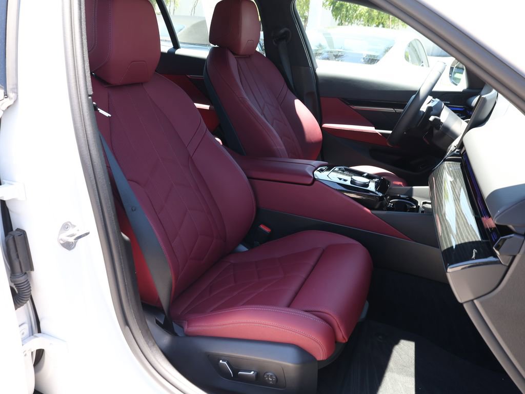 Used 2025 BMW 530i RWD image 23