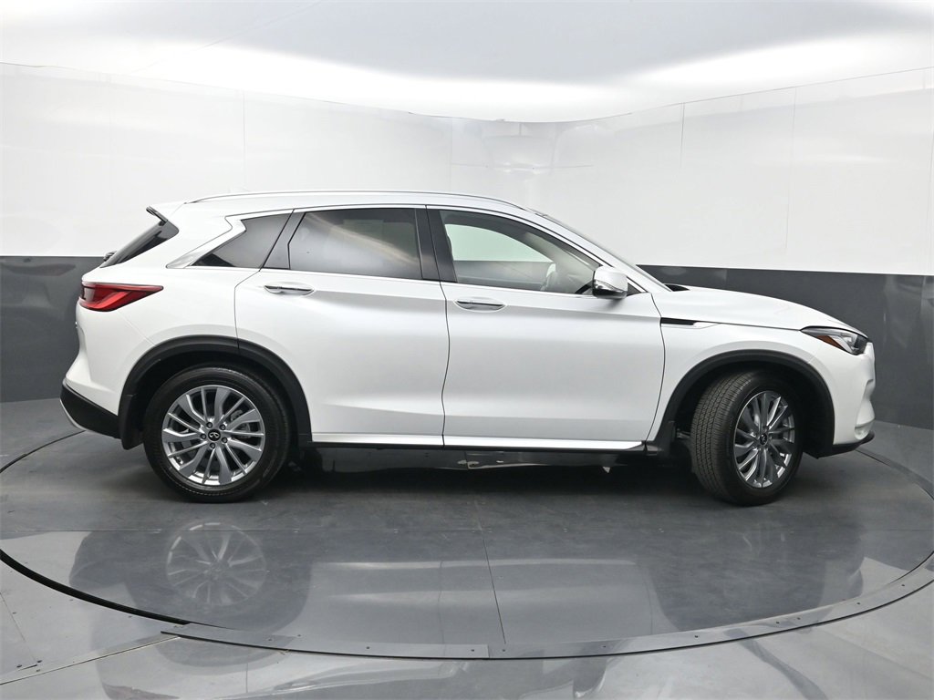 Used 2023 INFINITI QX50 Luxe image 44