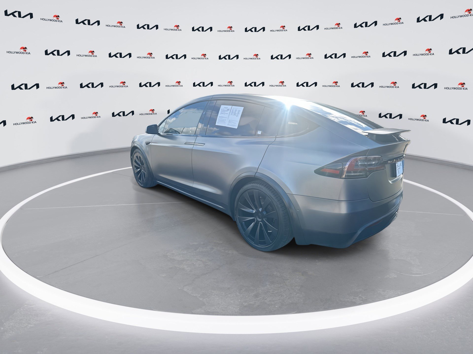 Used 2022 Tesla Model X Plaid image 6