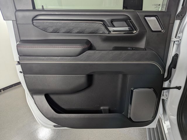 Used 2025 GMC Sierra 2500 AT4X w/ AT4X AEV Edition image 21