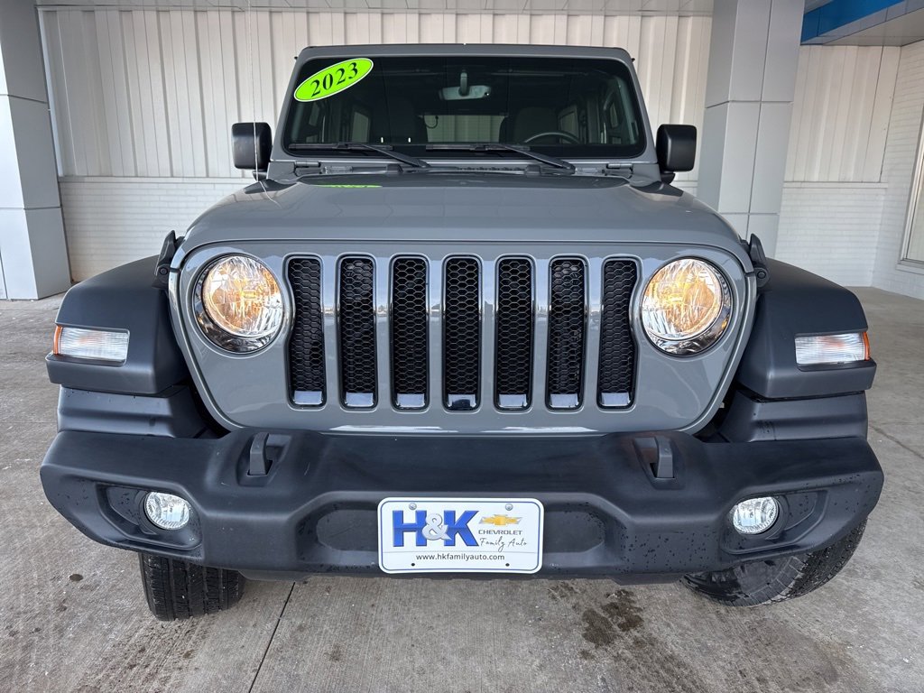 Used 2023 Jeep Wrangler Altitude image 2