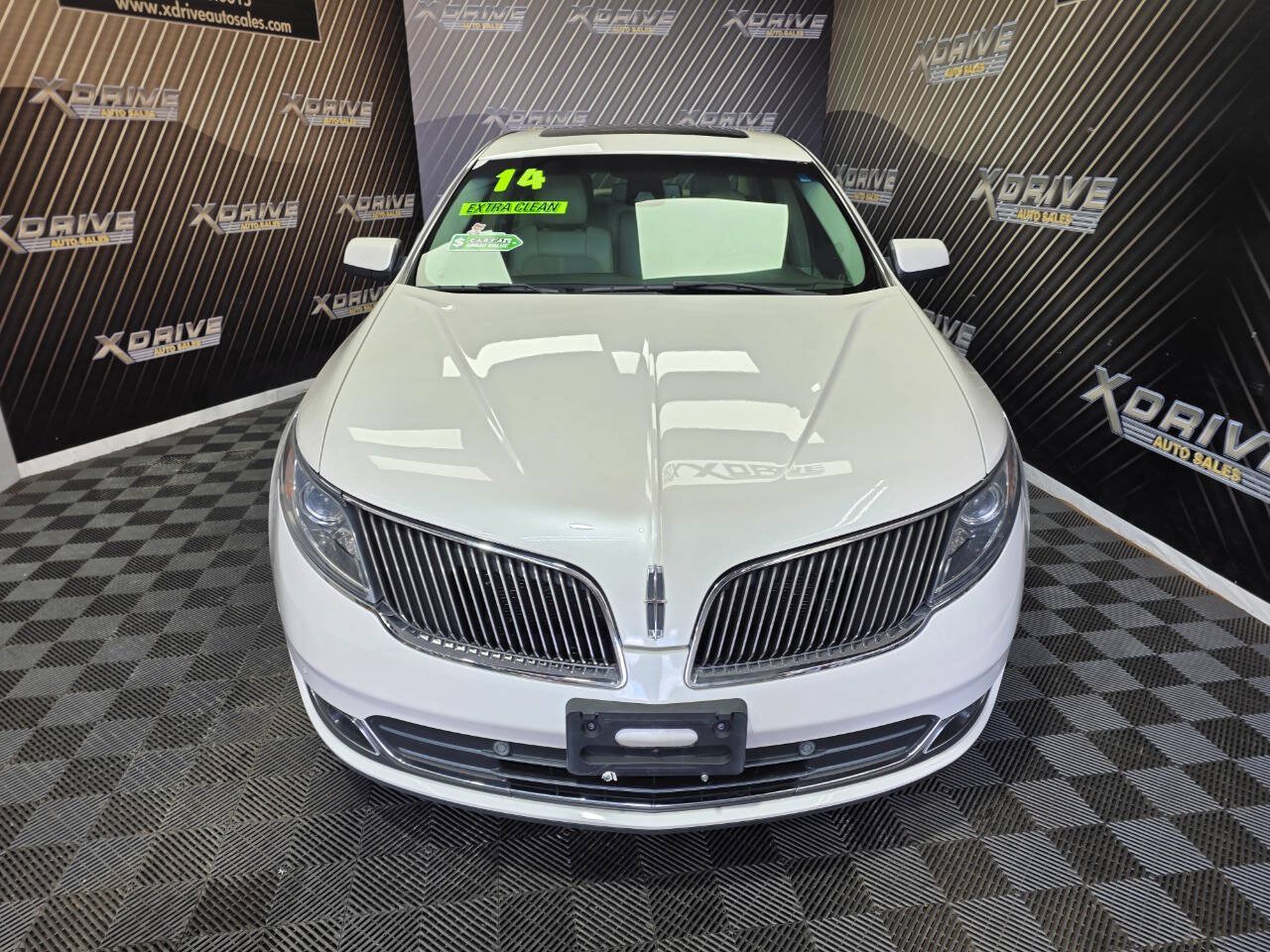 Used 2014 Lincoln MKS AWD w/ Equipment Group 201A image 5