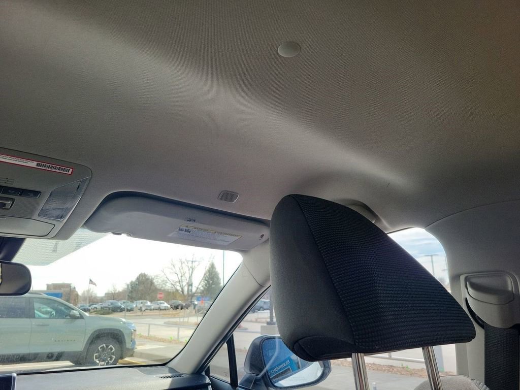 Used 2023 Toyota RAV4 LE image 12