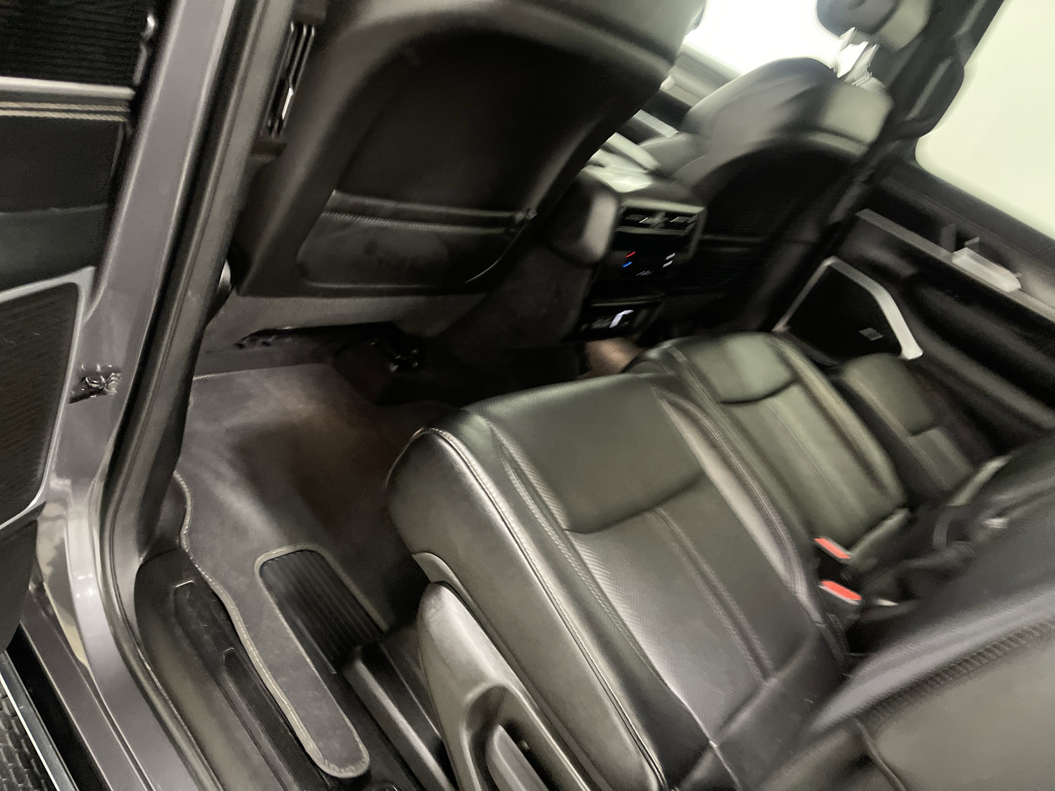 Used 2024 Jeep Wagoneer L Series II w/ Flexible Seating Group image 17