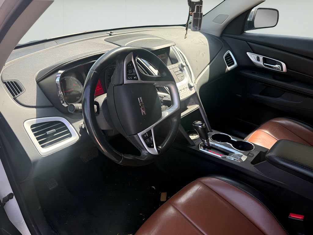 Used 2016 GMC Terrain SLT w/ Open Road Package FWD image 9