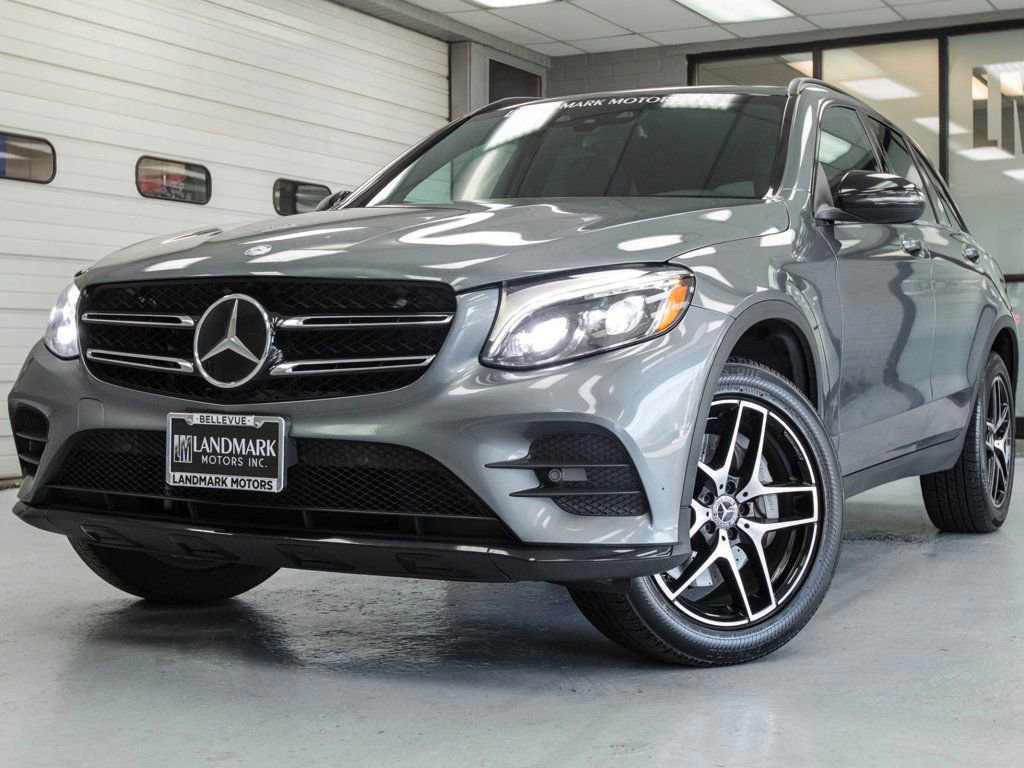 Used 2017 Mercedes-Benz GLC 300 4MATIC image 2