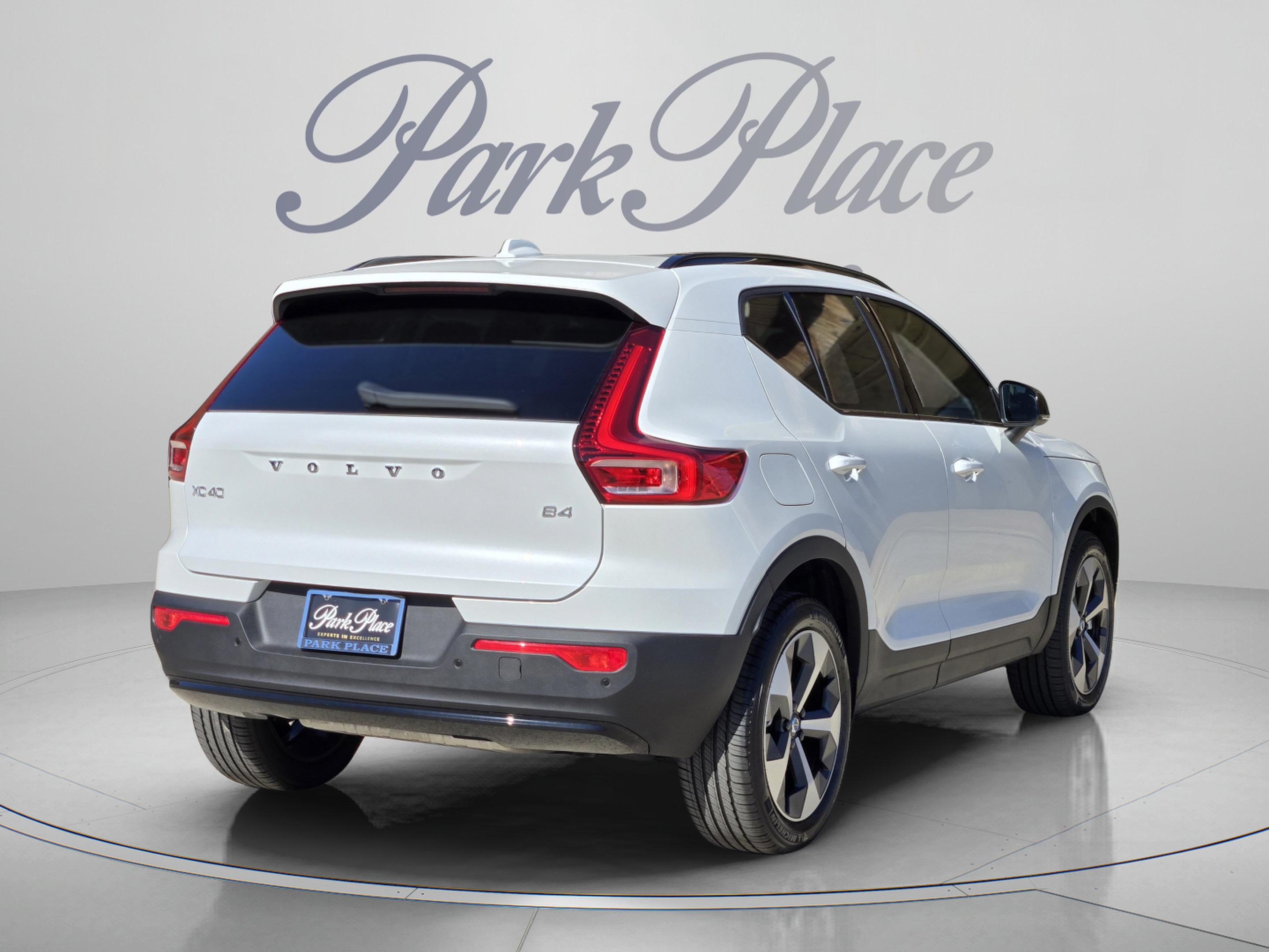 New 2026 Volvo XC40 B4 Core w/ Climate Package FWD image 6