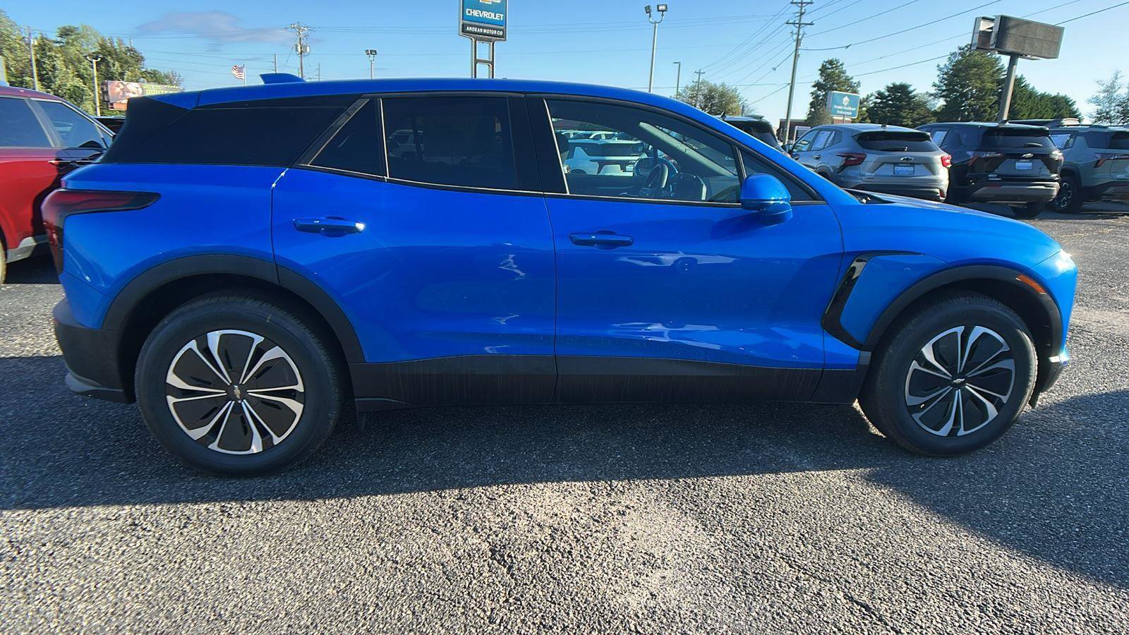 New 2026 Chevrolet Blazer EV LT AWD/4WD image 4