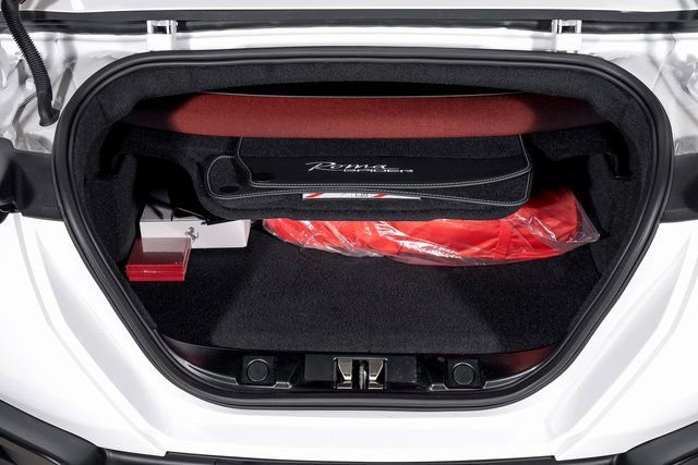 Certified 2025 Ferrari Roma Spider image 10