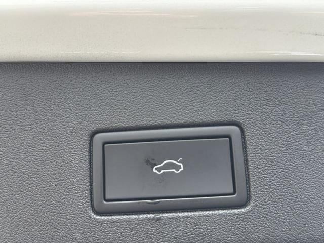 Used 2023 Volkswagen ID.4 Pro S AWD/4WD image 19