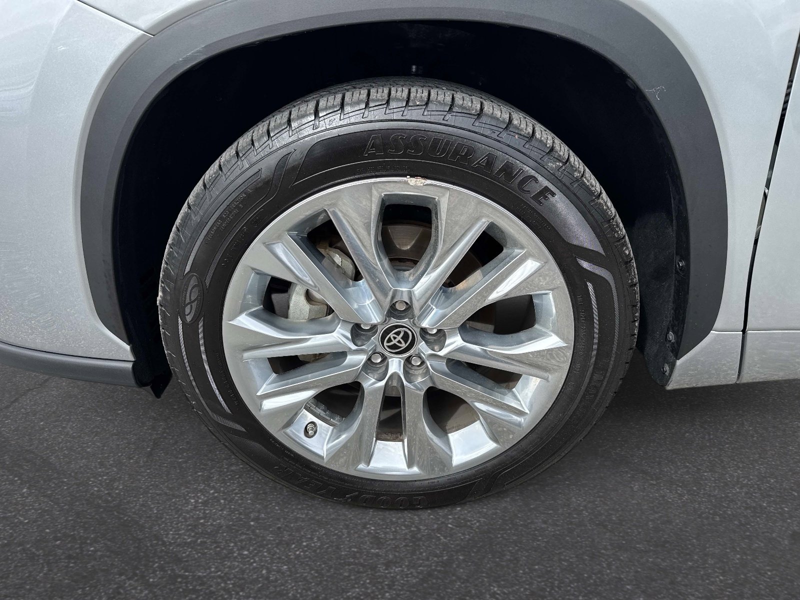 Used 2022 Toyota Highlander Limited image 10