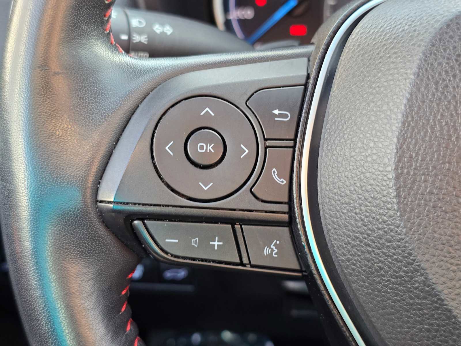 Used 2022 Toyota RAV4 XSE image 32