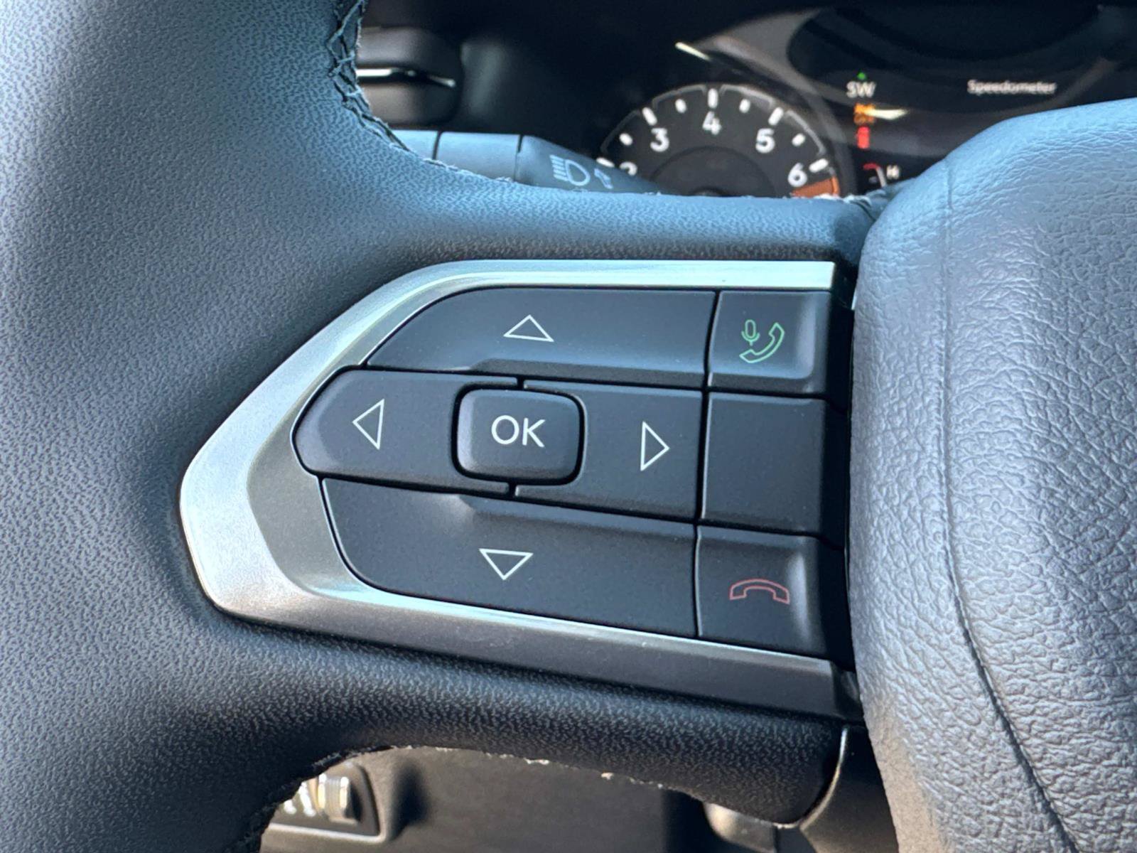 New 2026 Jeep Compass Latitude AWD/4WD image 30
