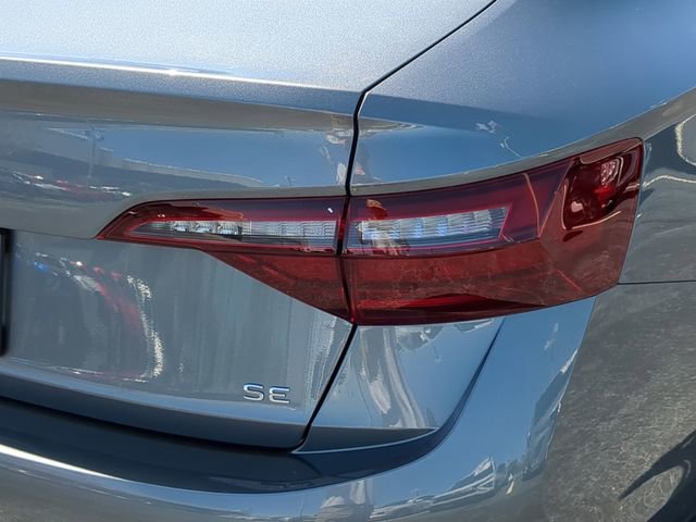 Used 2022 Volkswagen Jetta SE image 11
