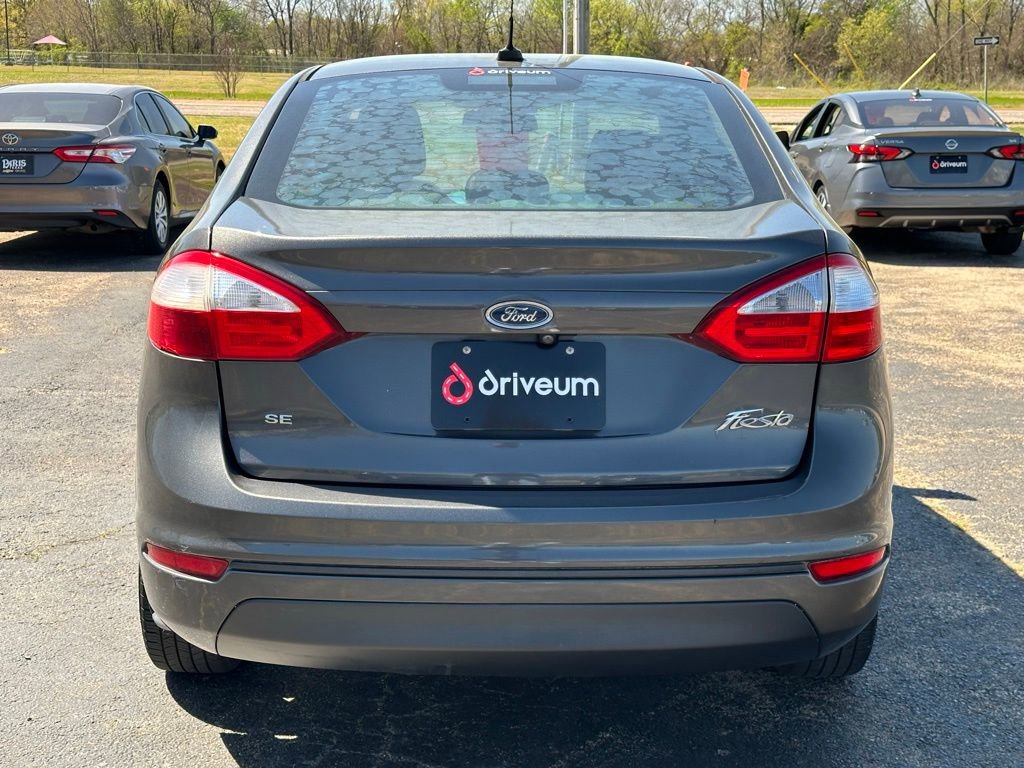 Used 2019 Ford Fiesta SE image 5