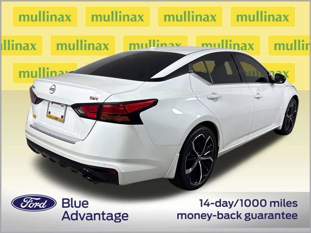 Used 2023 Nissan Altima 2.5 SR FWD image 4