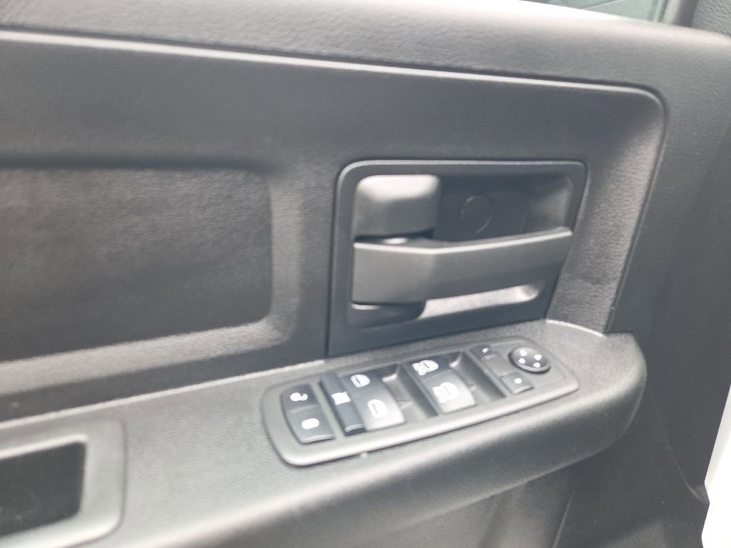 Used 2022 RAM 5500 Tradesman w/ Chrome Appearance Group AWD/4WD image 24