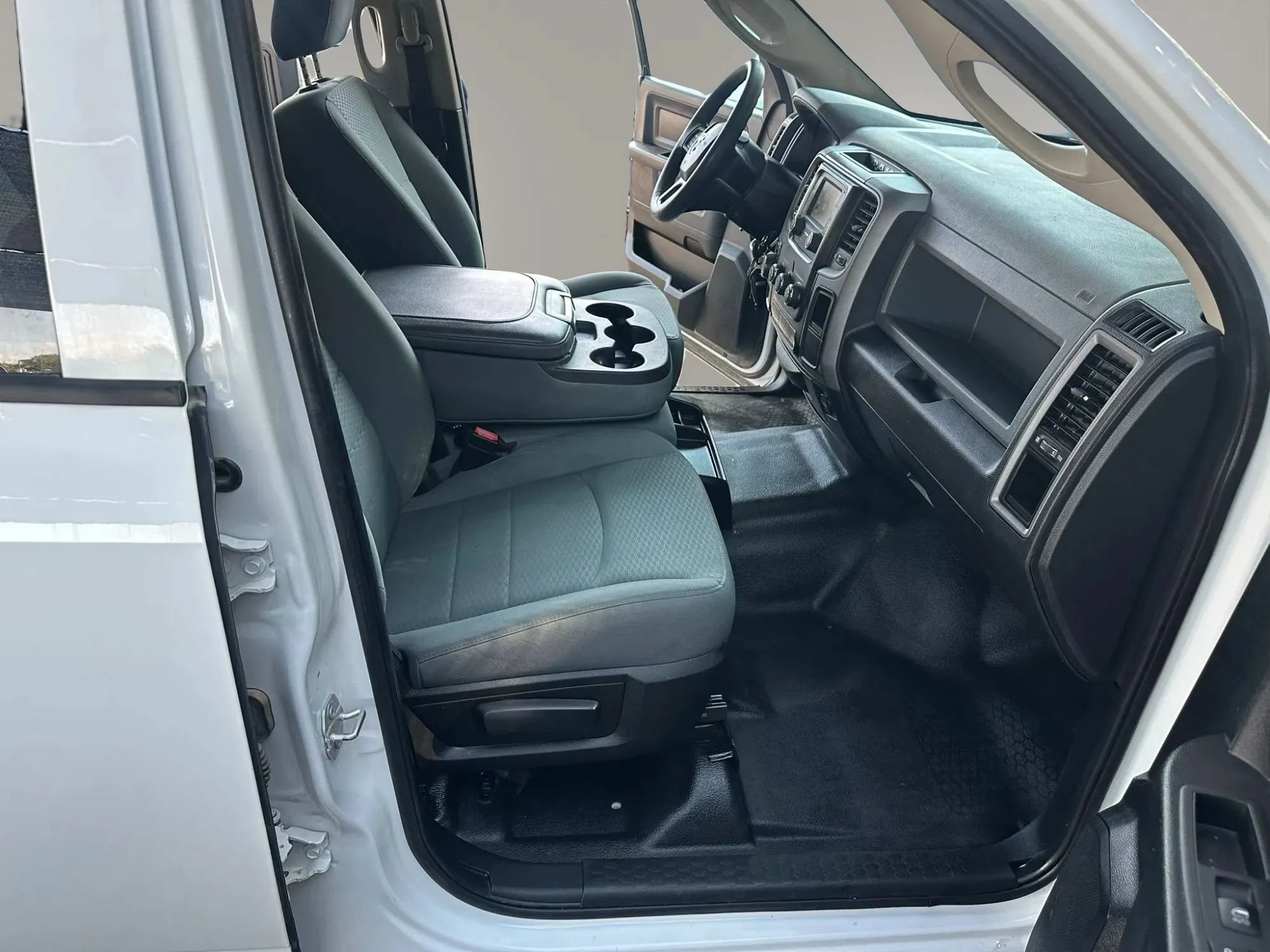 Used 2017 RAM 1500 Tradesman w/ Popular Equipment Group RWD image 6