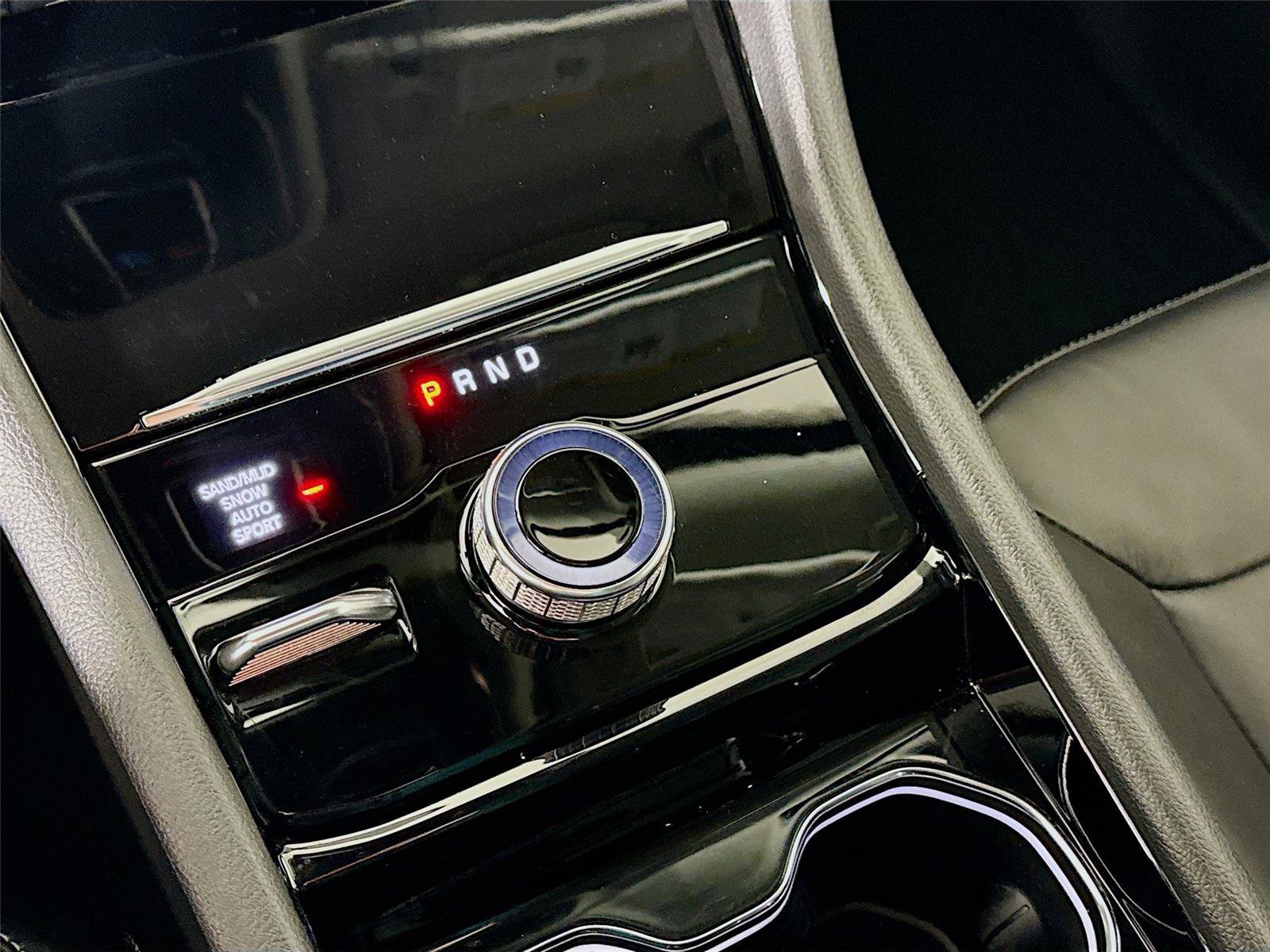 Used 2023 Jeep Grand Cherokee Limited image 11