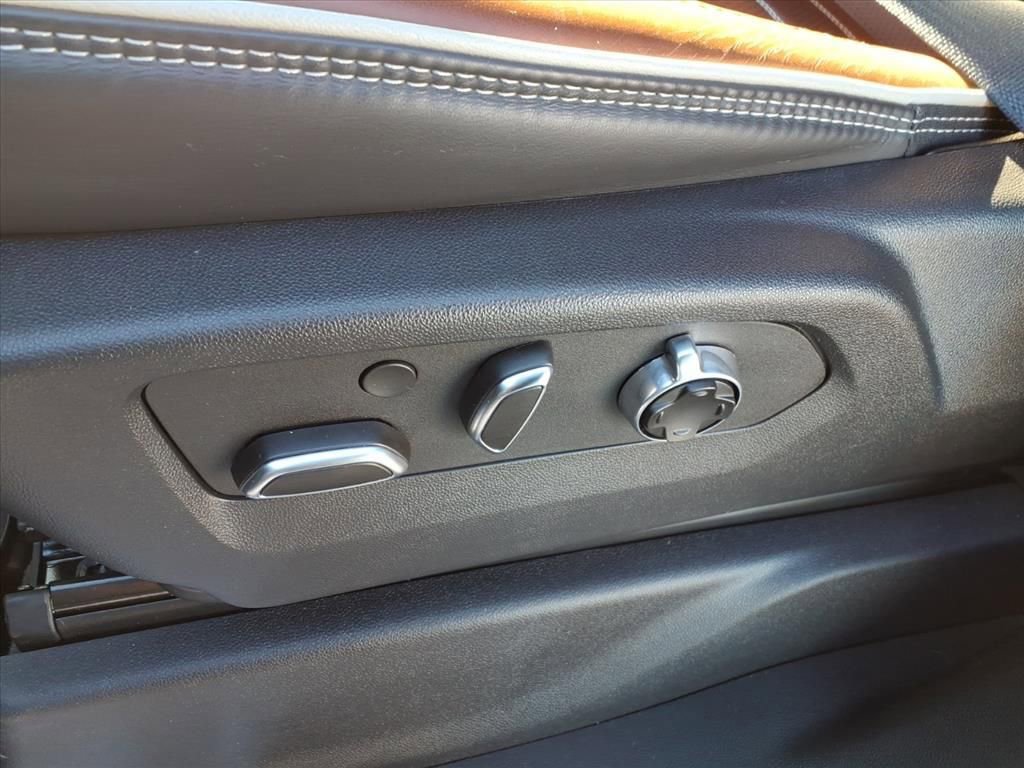 Used 2025 GMC Sierra 1500 Denali Ultimate image 16