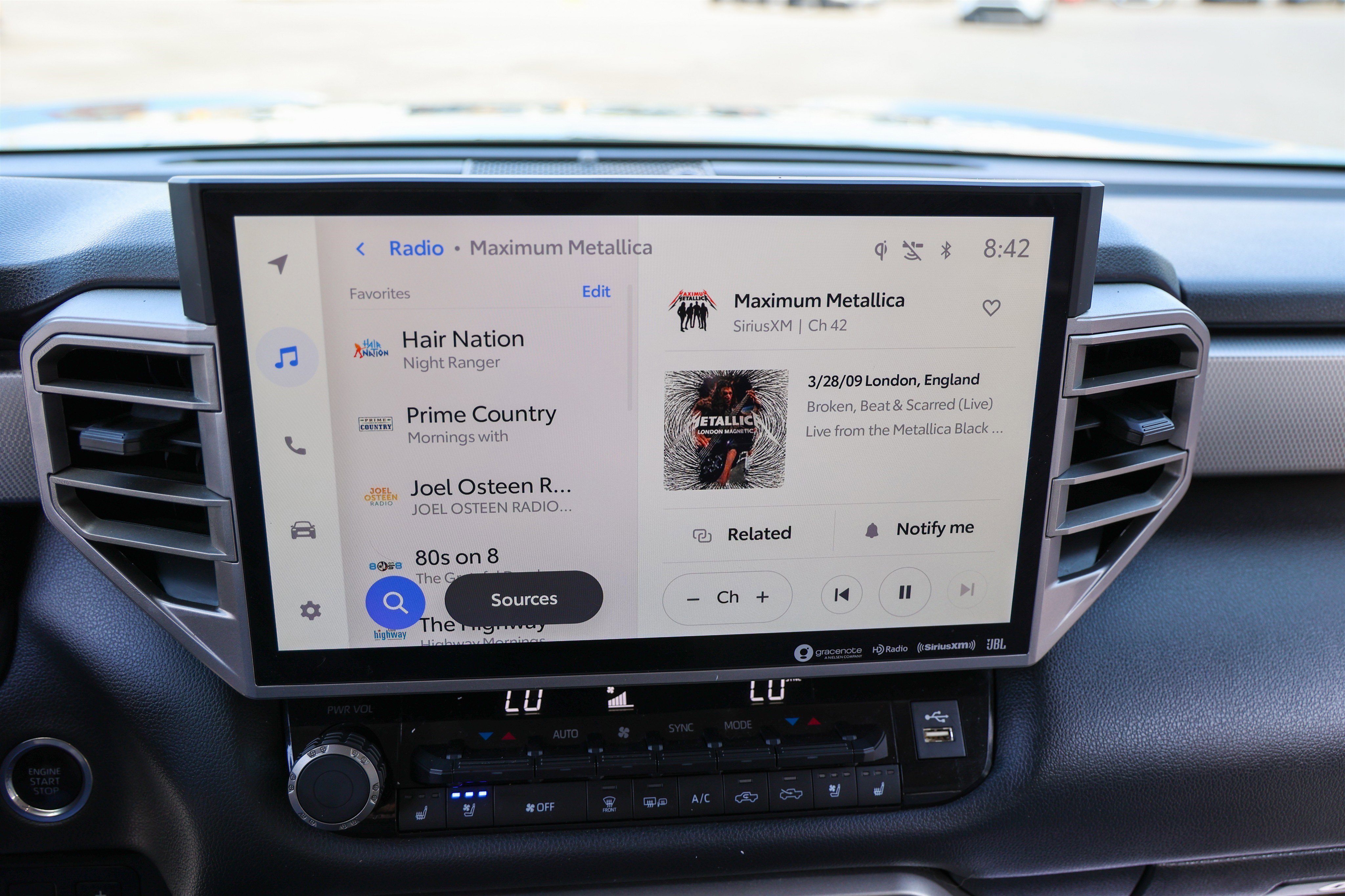 Used 2023 Toyota Tundra Limited image 22