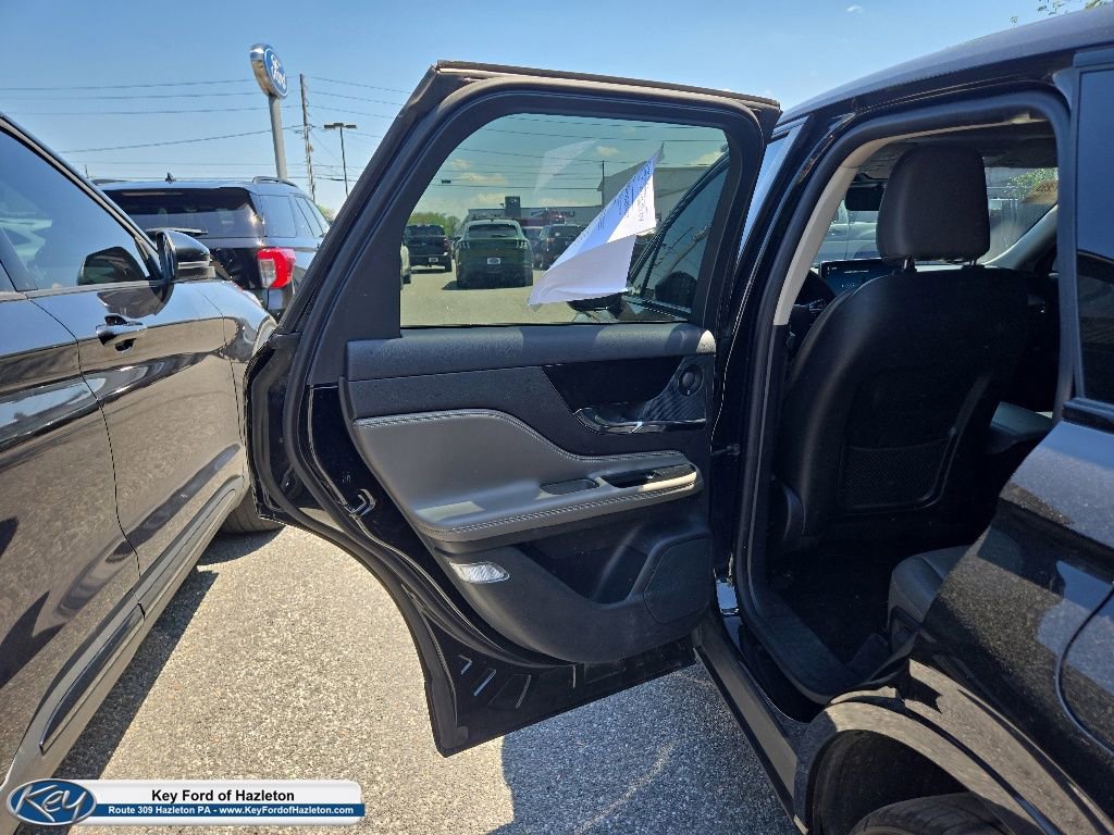 Used 2023 Lincoln Corsair AWD w/ Equipment Group 102A image 40