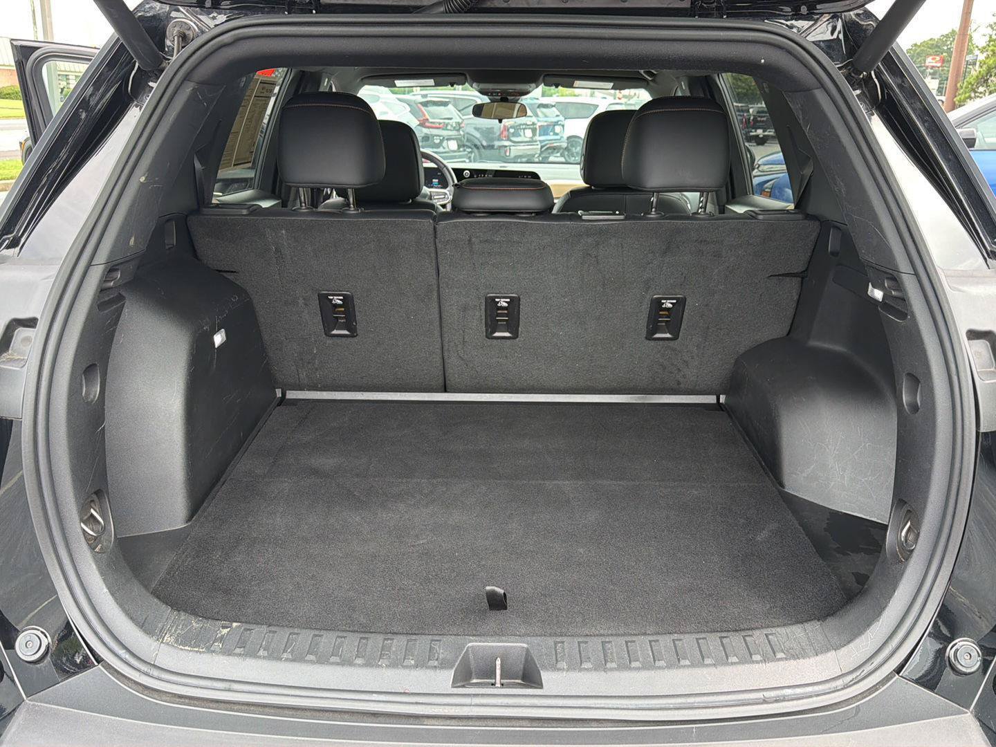 Certified 2025 Chevrolet Equinox ACTIV w/ Convenience Package III FWD image 34