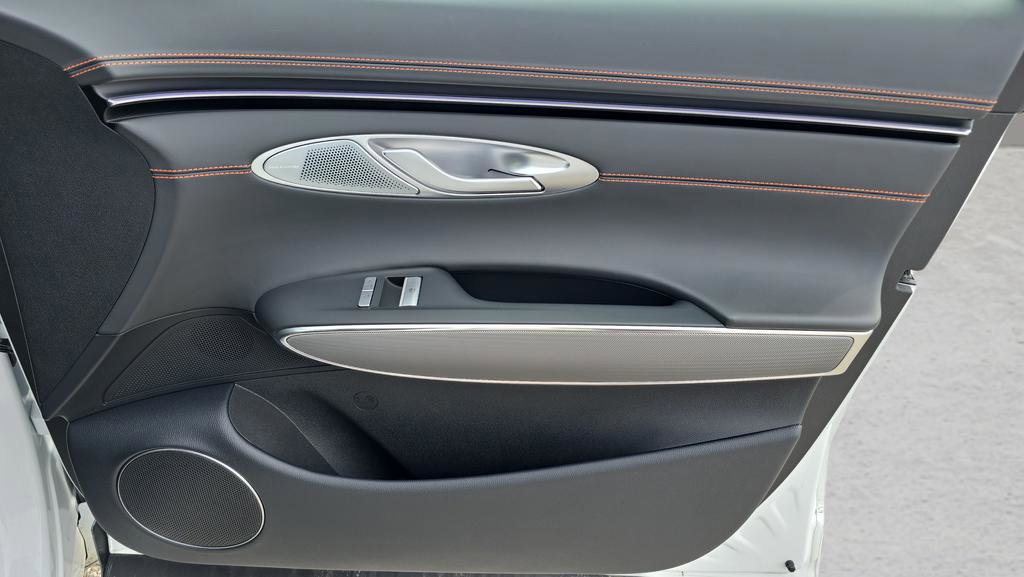 New 2026 Genesis GV70 3.5T Sport Advanced AWD/4WD image 8
