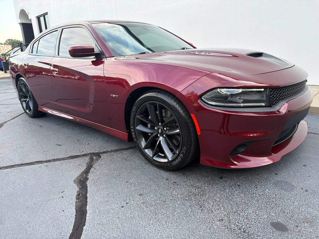 Used 2019 Dodge Charger R/T w/ Plus Group RWD image 3