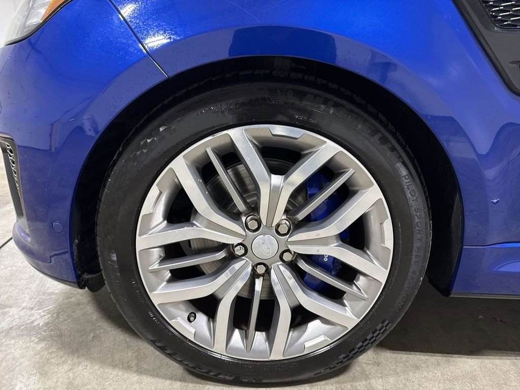 Used 2017 Land Rover Range Rover Sport SVR image 28