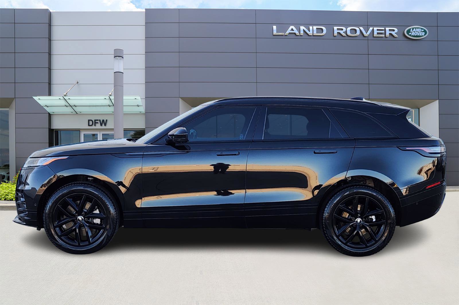 Certified 2026 Land Rover Range Rover Velar Dynamic SE image 3