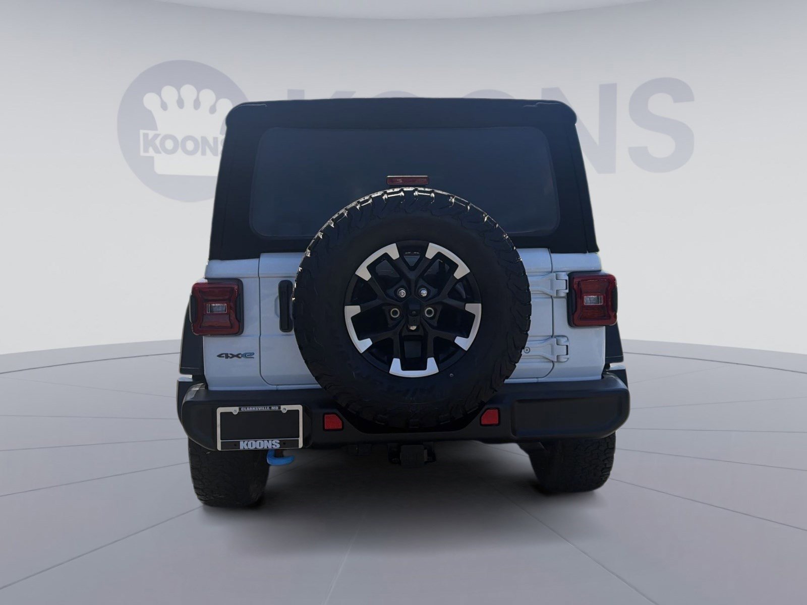 Used 2024 Jeep Wrangler Unlimited Rubicon 4xe AWD/4WD image 5