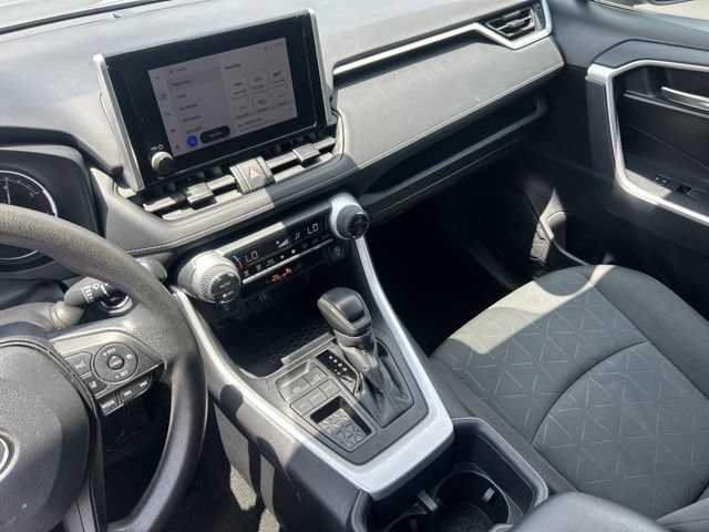 Used 2024 Toyota RAV4 XLE FWD image 34