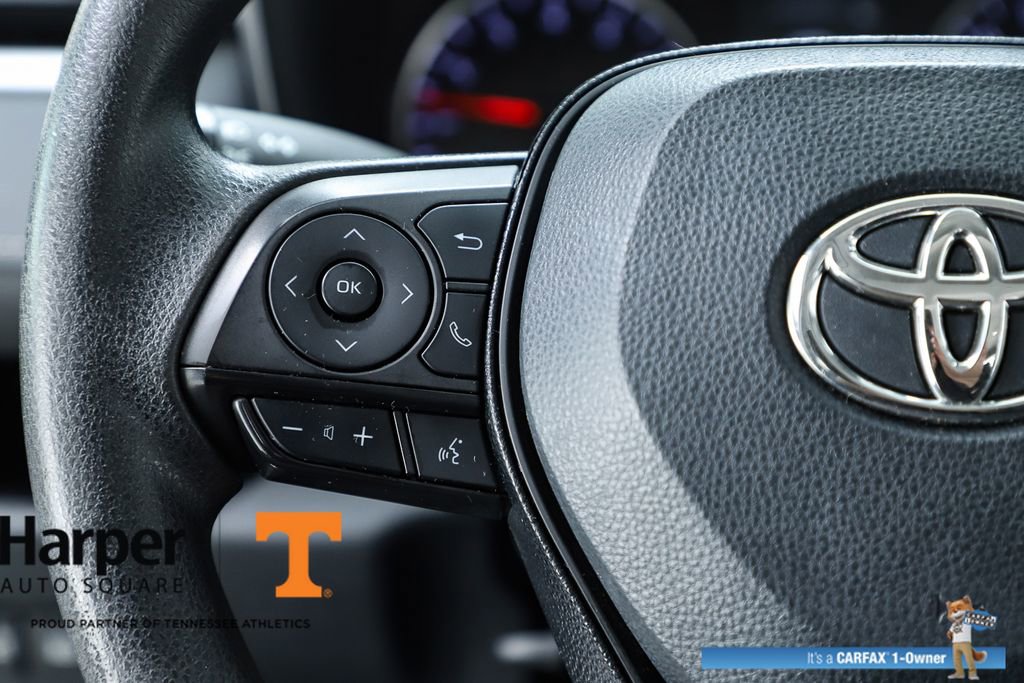 Used 2020 Toyota RAV4 LE image 58