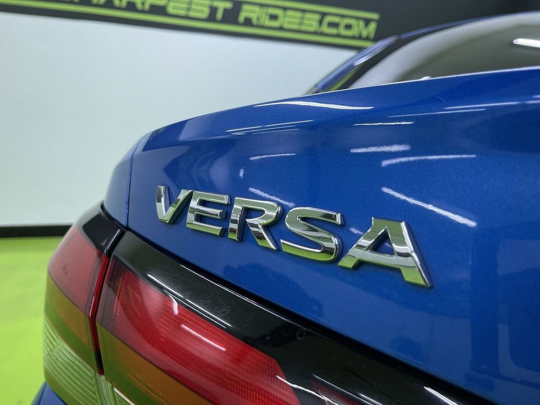 Used 2021 Nissan Versa SV image 12