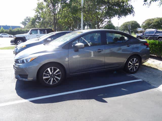 Used 2024 Nissan Versa SV FWD image 9