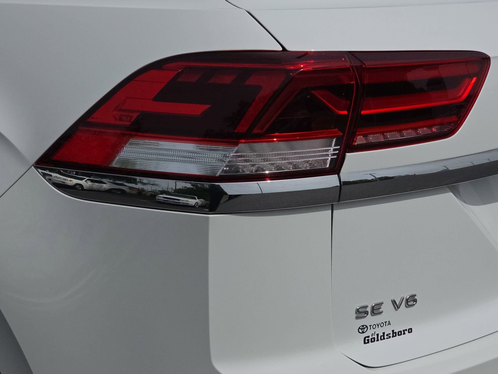 Used 2023 Volkswagen Atlas Cross Sport SE image 33