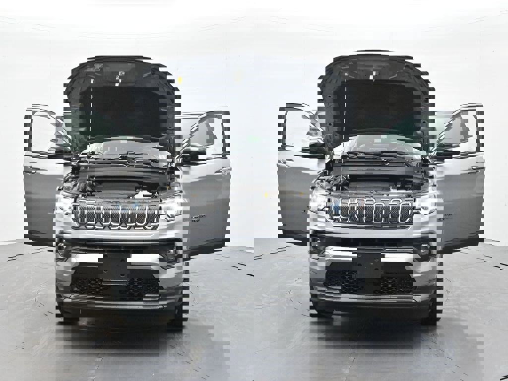 Used 2022 Jeep Compass Latitude image 34