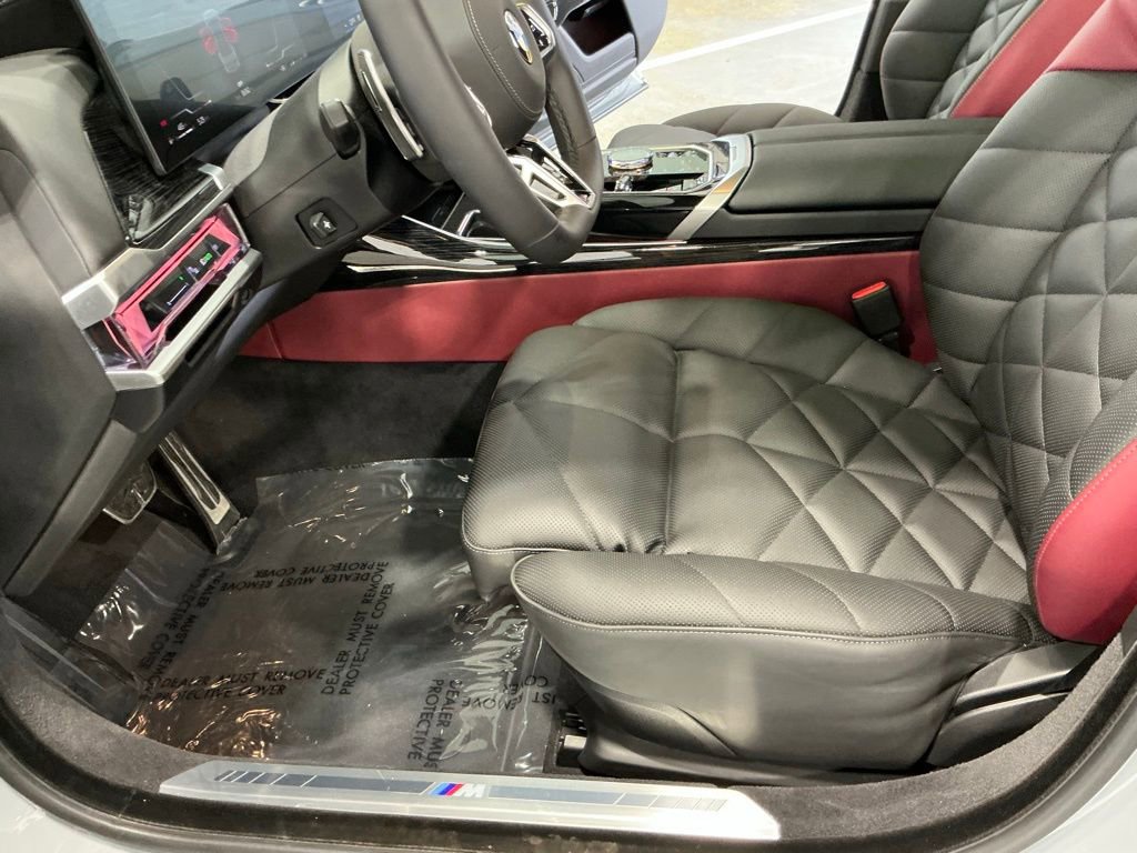 Used 2026 BMW 740i xDrive image 12