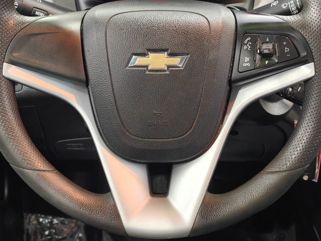 Used 2017 Chevrolet Sonic LS FWD image 5