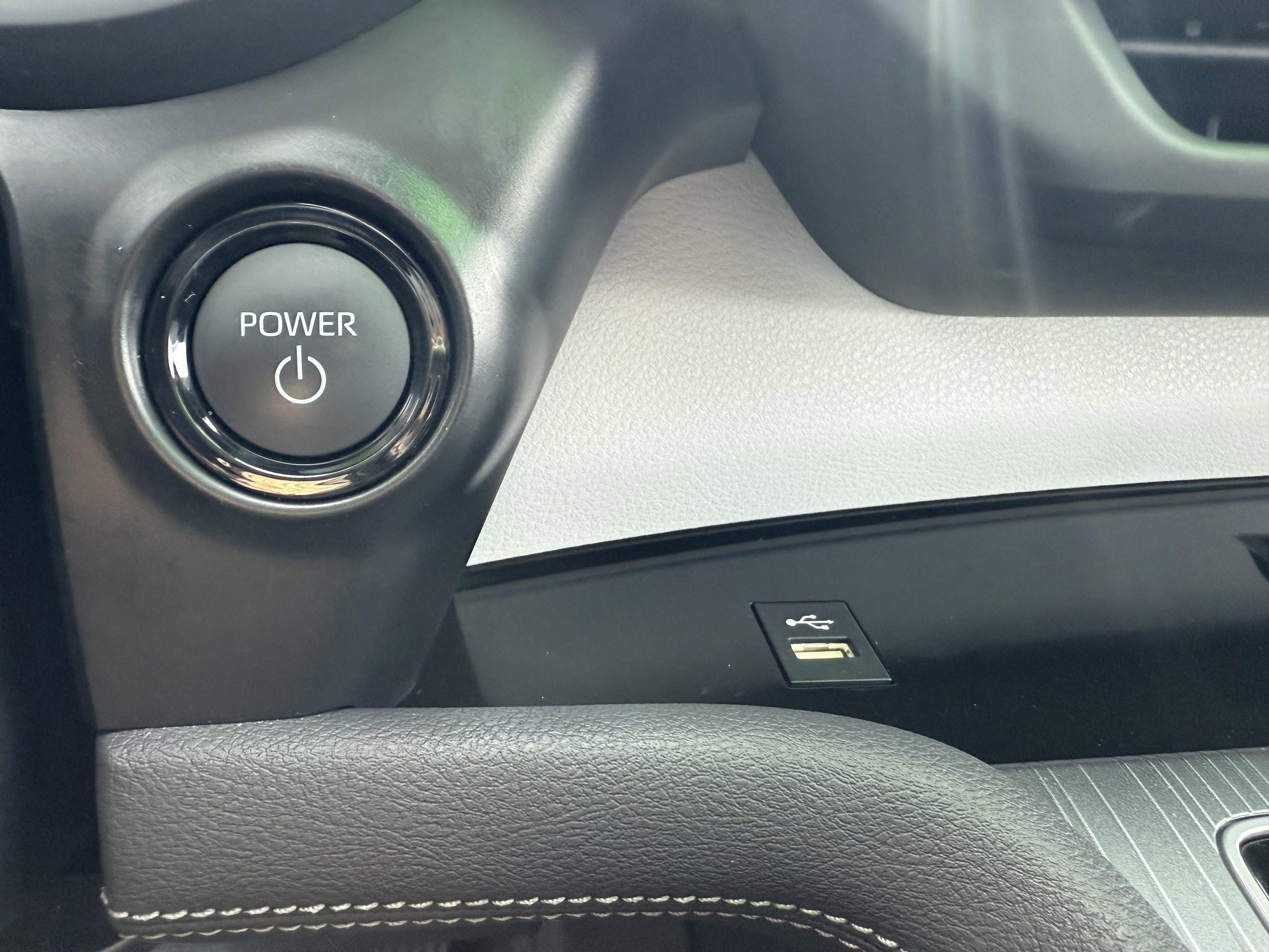 Certified 2025 Toyota Sienna XLE w/ XLE Plus Package image 38