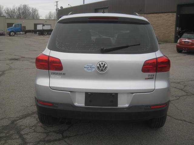 Used 2016 Volkswagen Tiguan S image 6